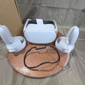 Oculus Quest 2 All-In-One VR Headset 128GB White with Controllers and Charger